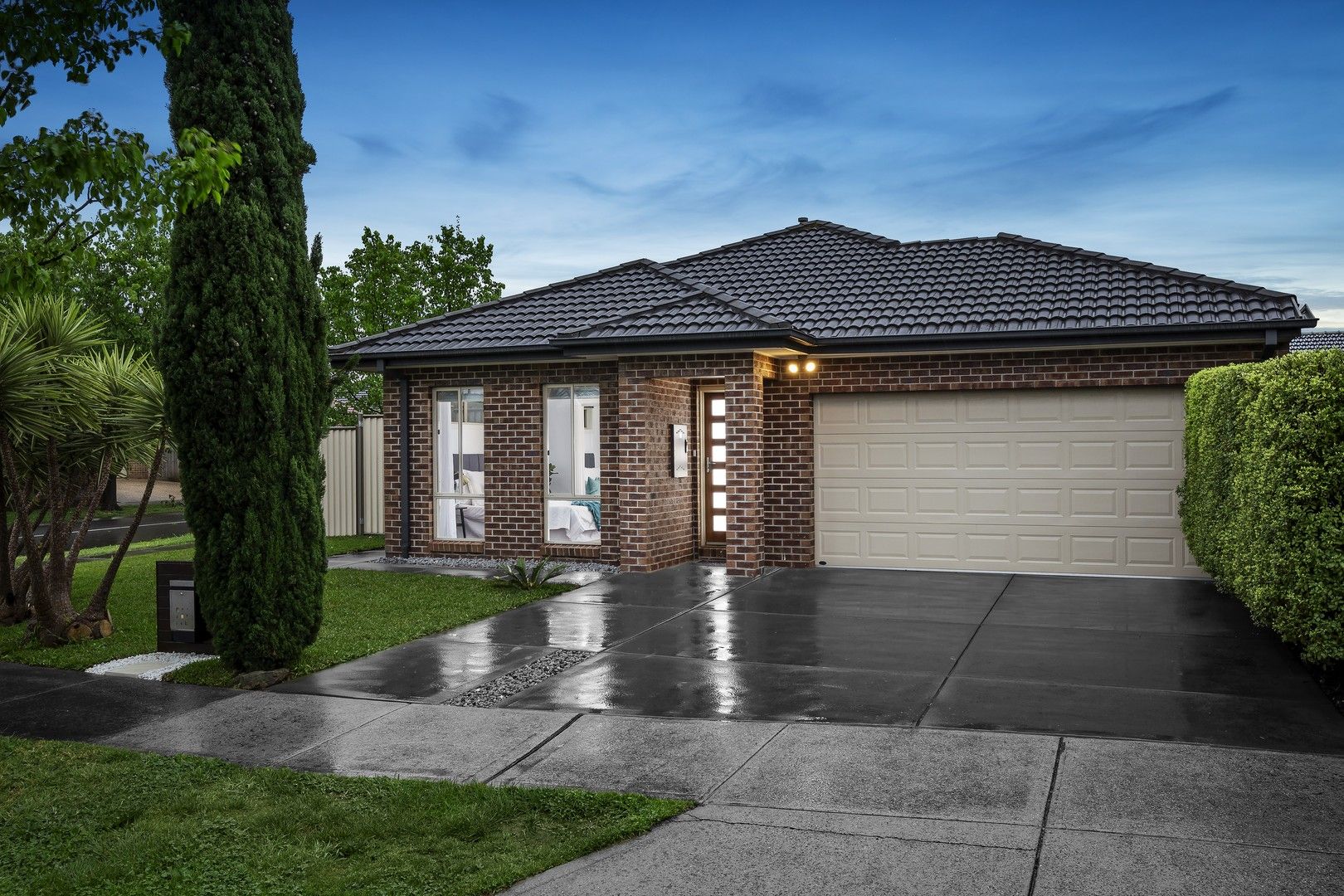 4 bedrooms House in 36 Princetown Drive SOUTH MORANG VIC, 3752
