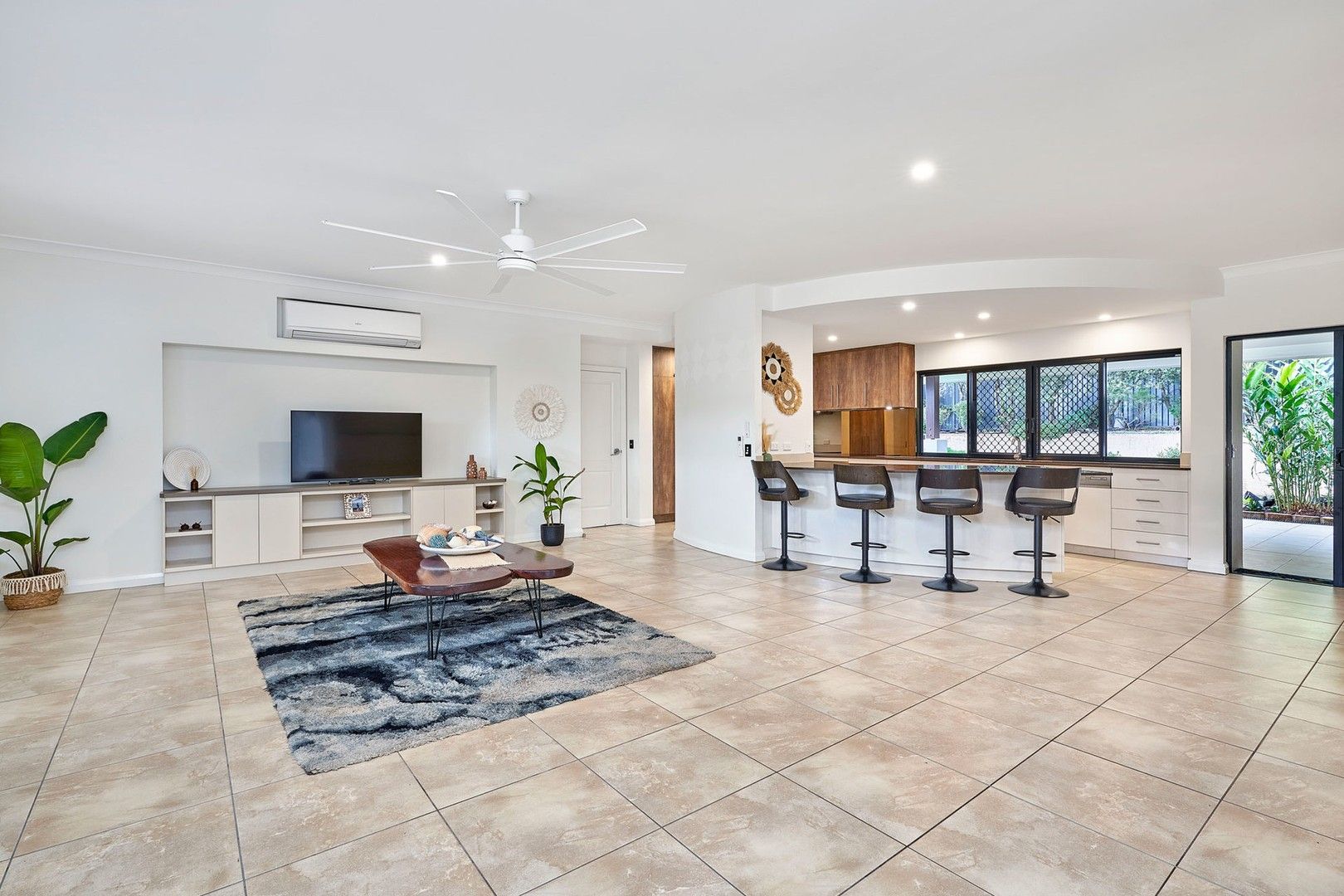 17 Rainbow Street, Kanimbla QLD 4870, Image 0