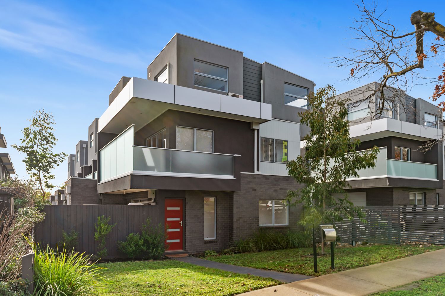 1/142-144 Thames Street, Box Hill North VIC 3129, Image 0