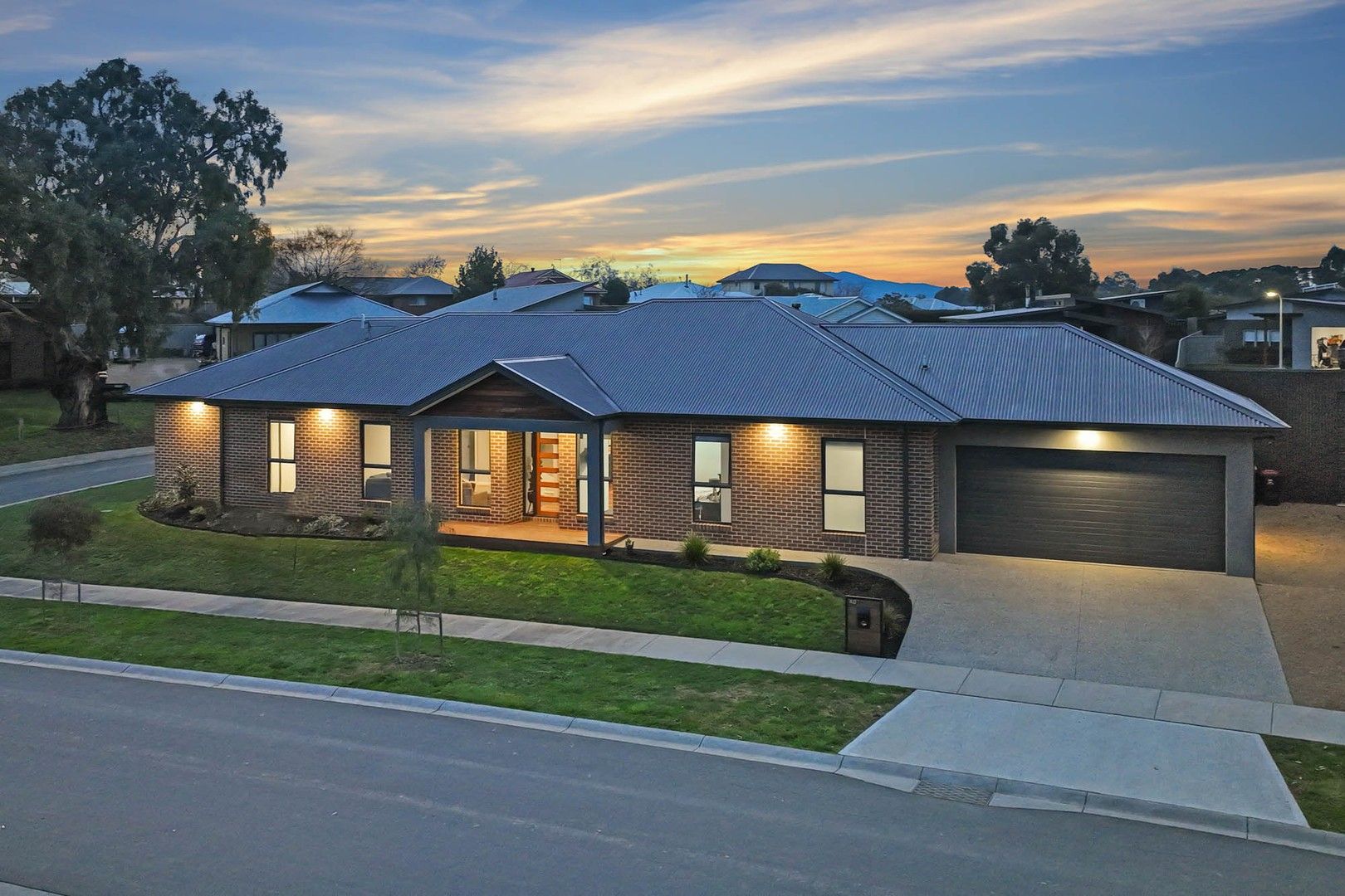 40 Redgum Drive, Mansfield VIC 3722, Image 2