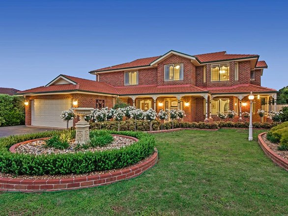 52 Castlewellan Boulevard, Hillside VIC 3037