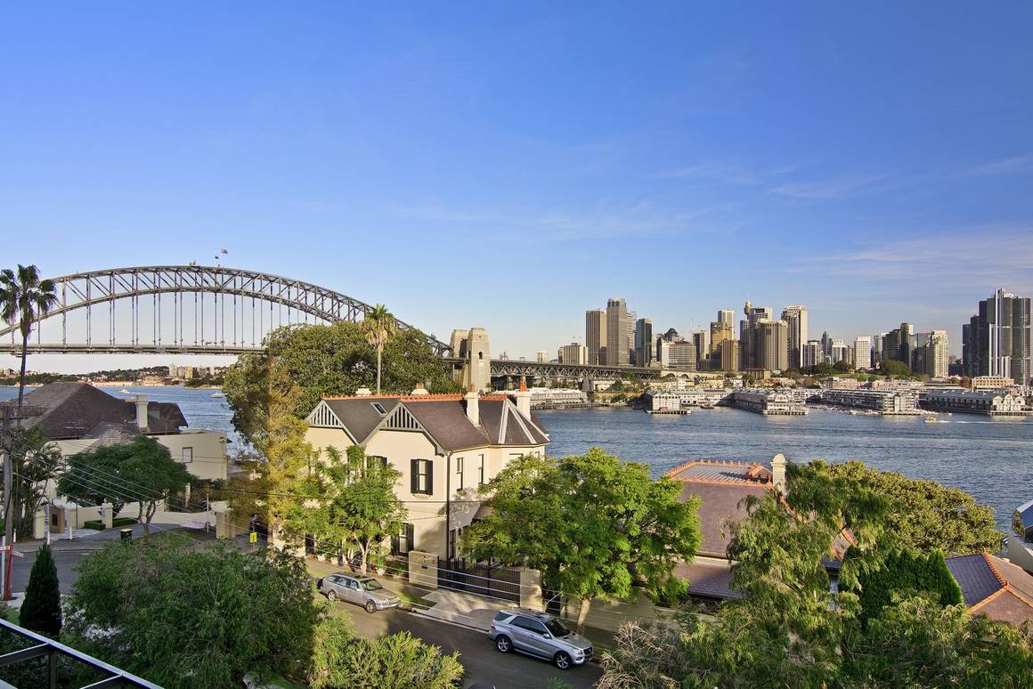 Picture of 24/2-4 East Crescent Street, MCMAHONS POINT NSW 2060