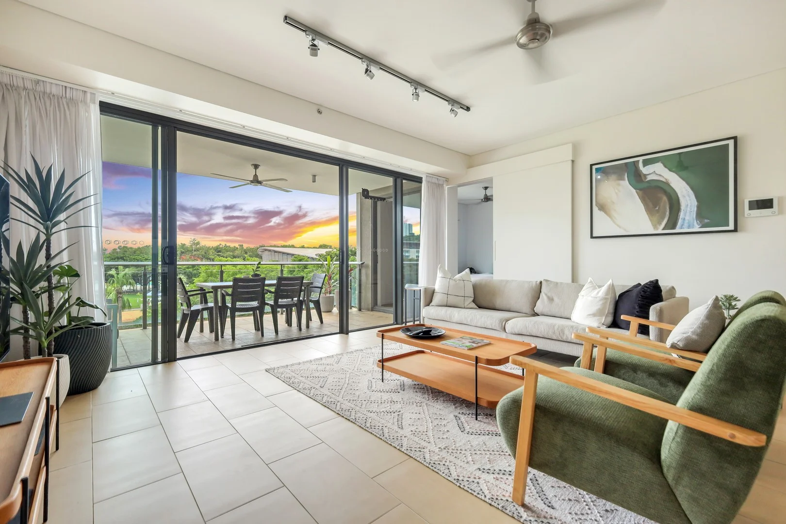 301/19 Kitchener Drive, Darwin City NT 0800