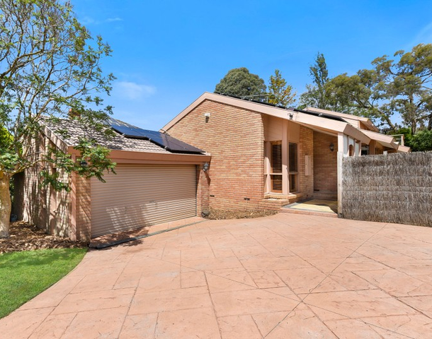 6 Kerry Close, Berwick VIC 3806