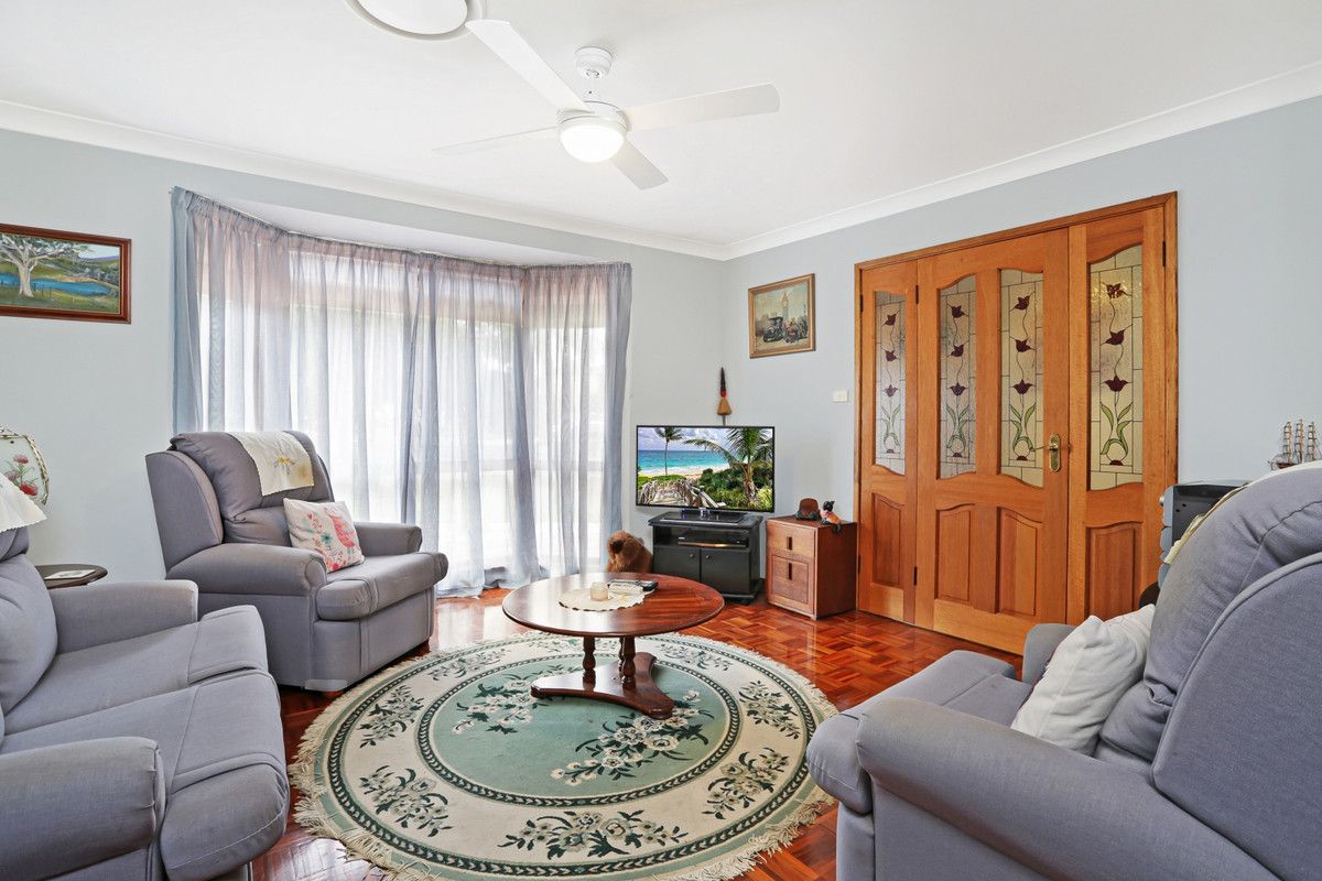 12 Stephenson Place, Currans Hill NSW 2567, Image 2