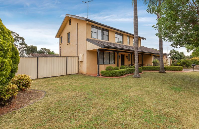 6 Thompson Place, Camden South NSW 2570, Image 1
