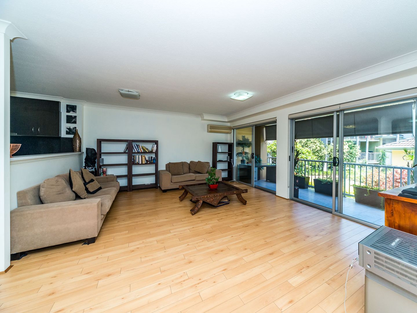 22/22 Oleander Avenue, Biggera Waters QLD 4216, Image 2