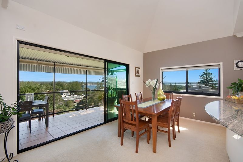 2/9 Clarence Street, Yamba NSW 2464, Image 1