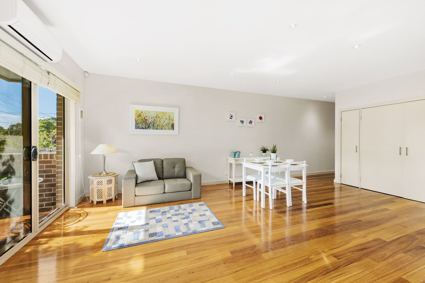 2/2 Minna Street, Blackburn VIC 3130, Image 2