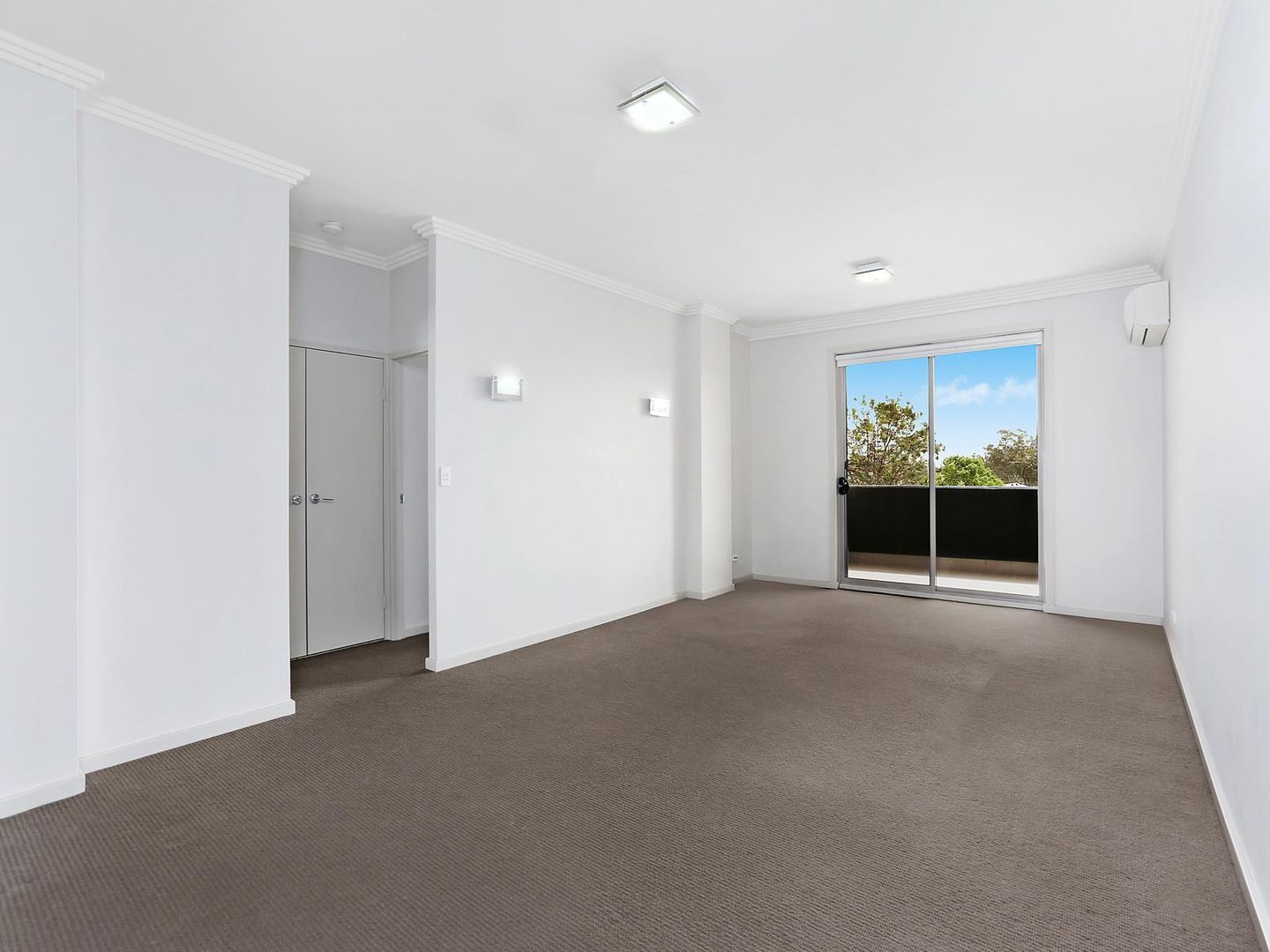 29/3-9 Warby Street, Campbelltown NSW 2560, Image 2