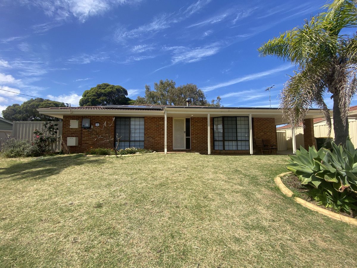 3 bedrooms House in 9 Starcap Place QUINNS ROCKS WA, 6030