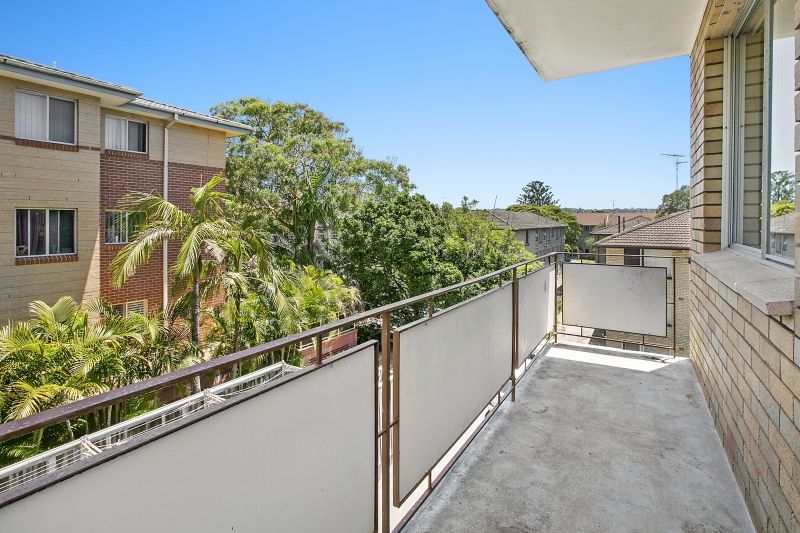 1 bedrooms Apartment / Unit / Flat in 10/110 Pacific Parade DEE WHY NSW, 2099