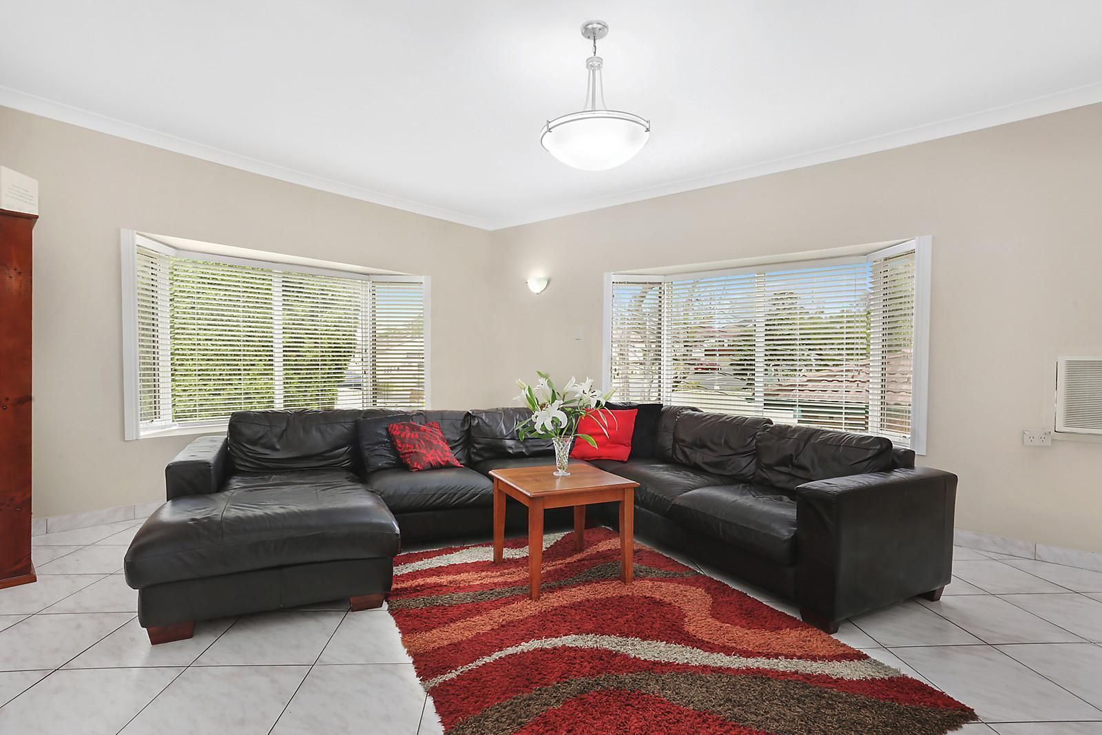 11 Wall Park Avenue, Seven Hills NSW 2147, Image 1