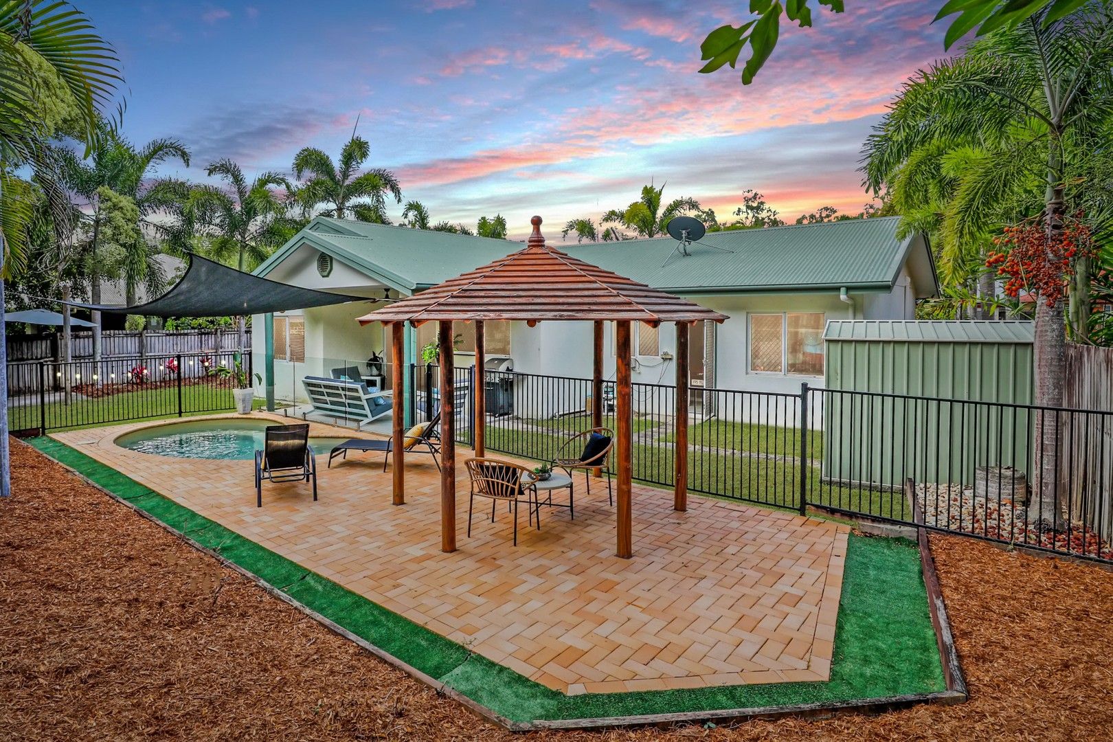 10 Helsdon Close, Clifton Beach QLD 4879, Image 0