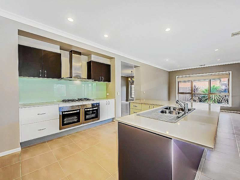 5 Acacia Close, SUNSHINE WEST VIC 3020, Image 2