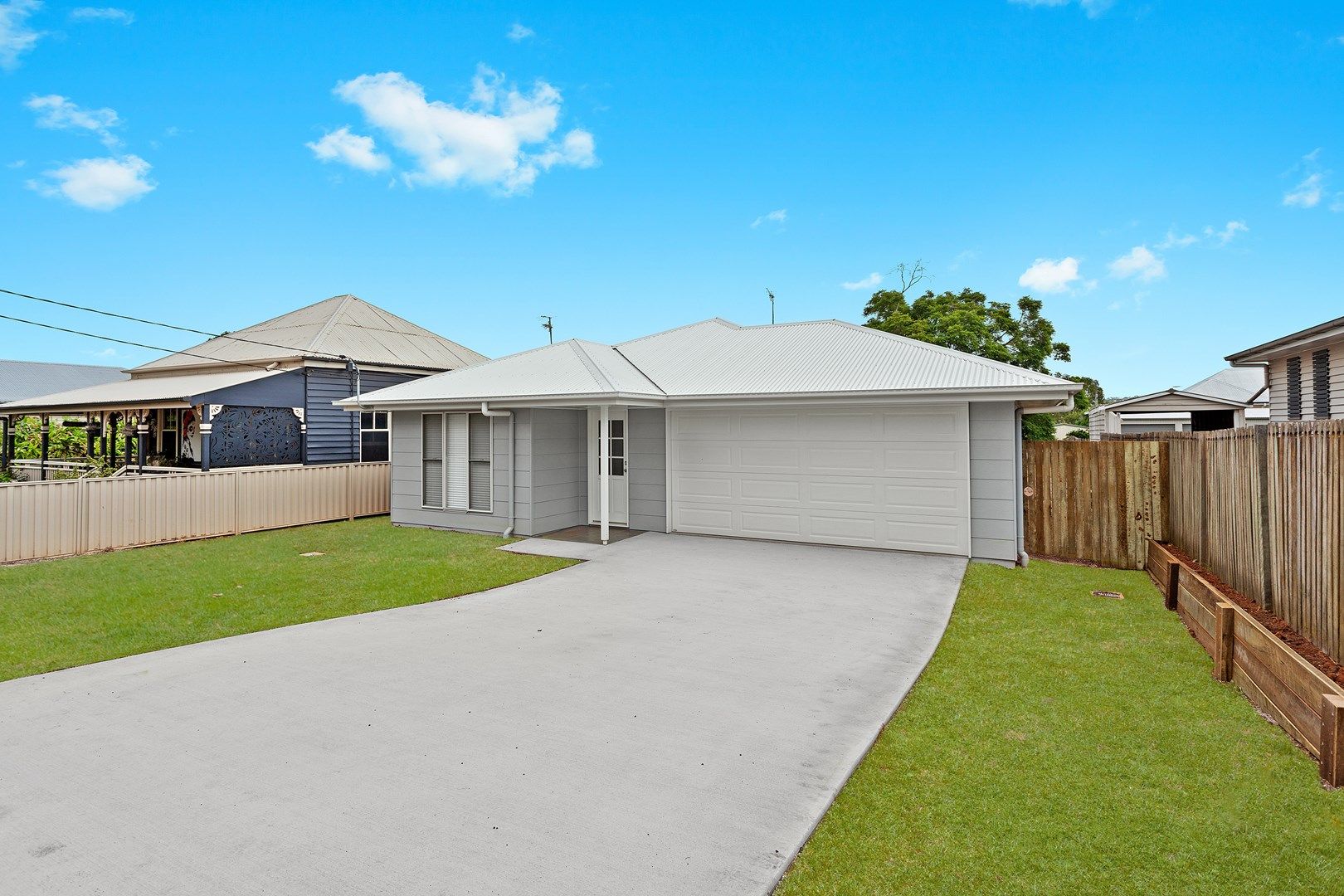 4 bedrooms House in 9 Gauntlet Street NORTH TOOWOOMBA QLD, 4350