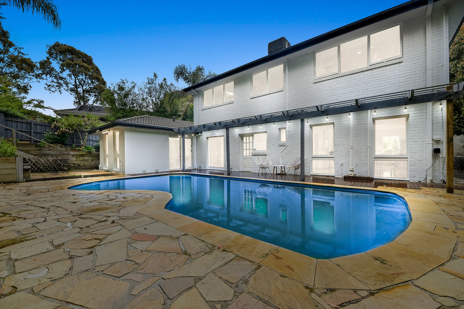 Sold 14 Redleaf Way, Wheelers Hill VIC 3150 on 28 Jan 2023 - 2018263232 ...