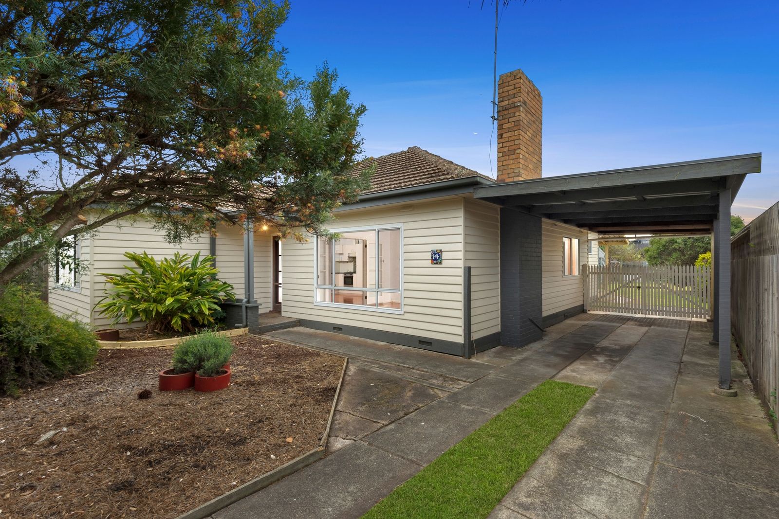 14 Castleton Road, Herne Hill VIC 3218, Image 0