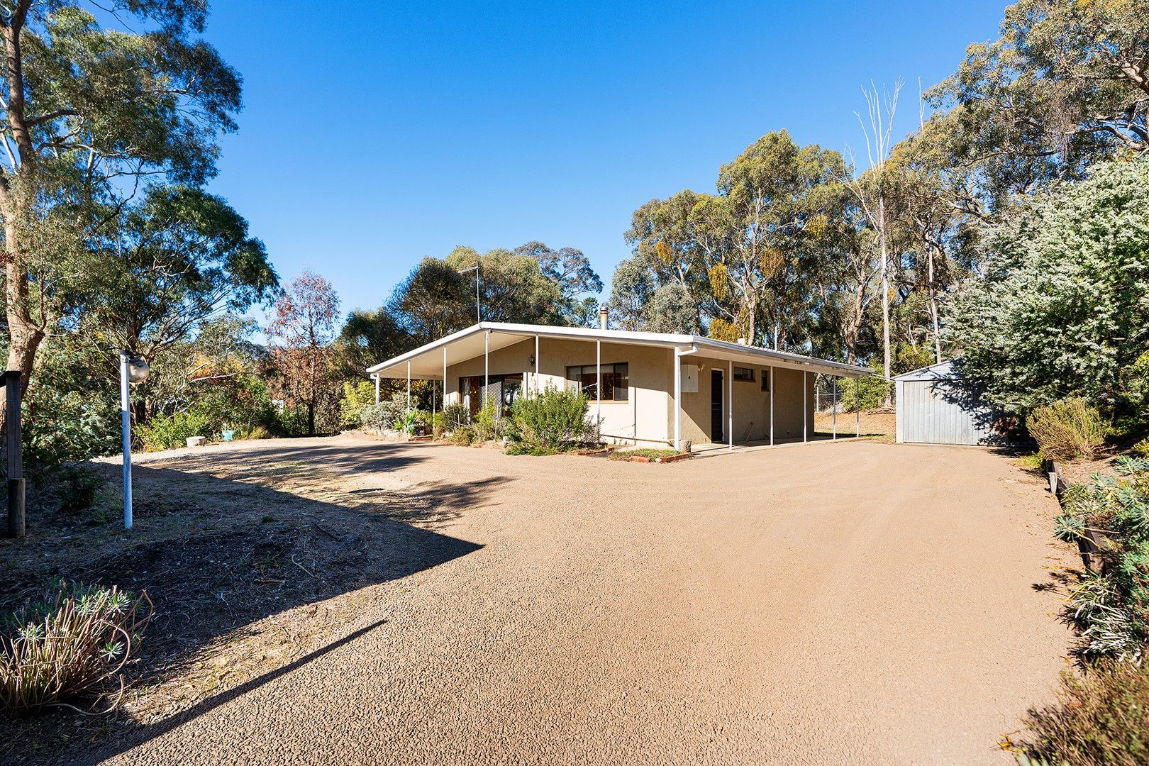 3 bedrooms House in 134 Victoria Road HARCOURT VIC, 3453