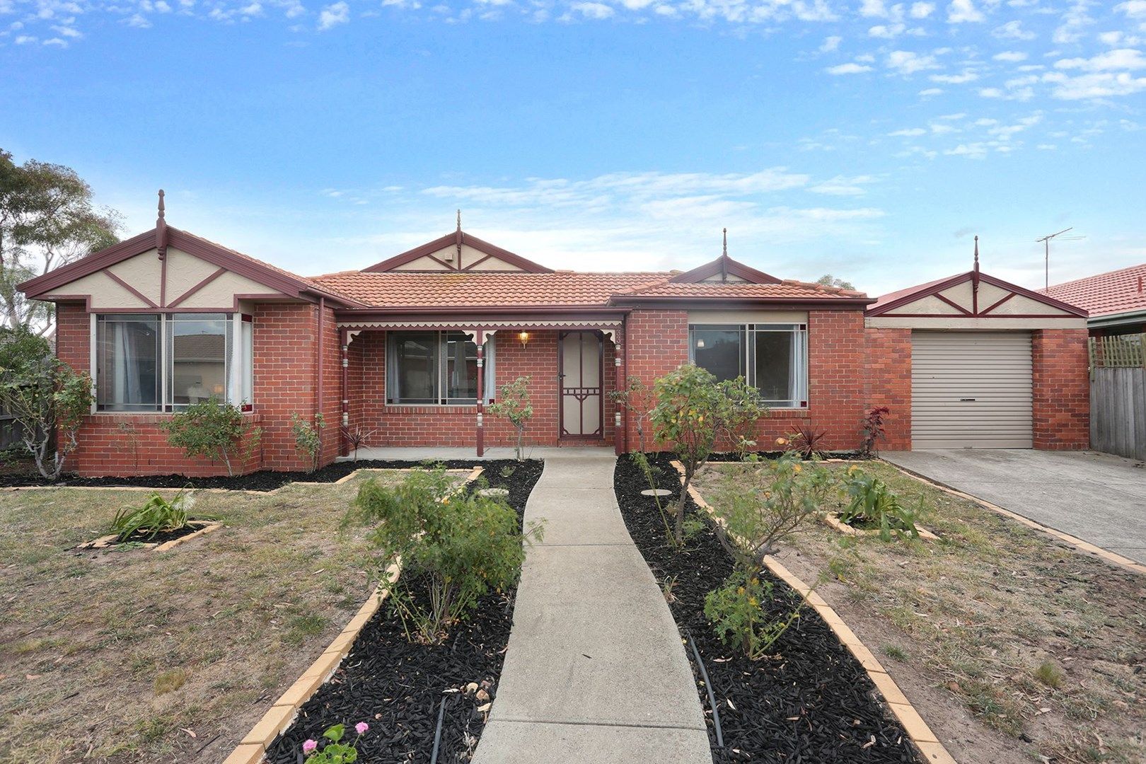 33 Stagecoach Crescent, Sydenham VIC 3037, Image 0