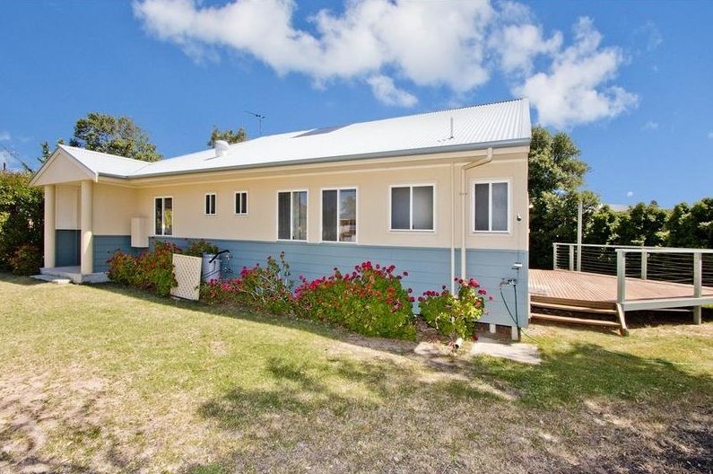 23 Fletcher Drive, Christies Beac Property History & Address Research