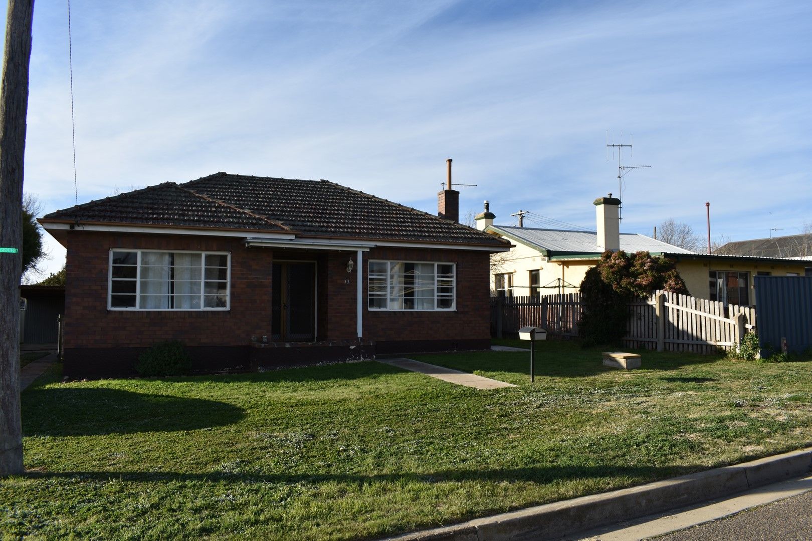 33 Ruby Street Goulburn Nsw 2580 House For Rent Domain