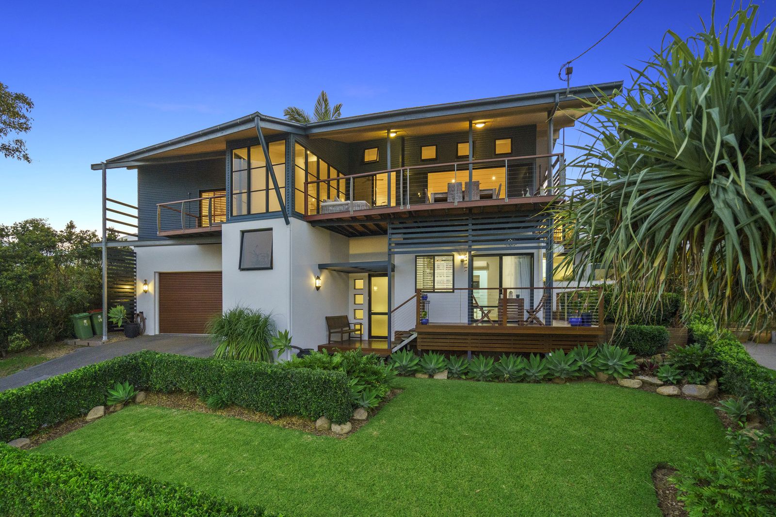 6 bedrooms House in 18 Raby Esplanade ORMISTON QLD, 4160