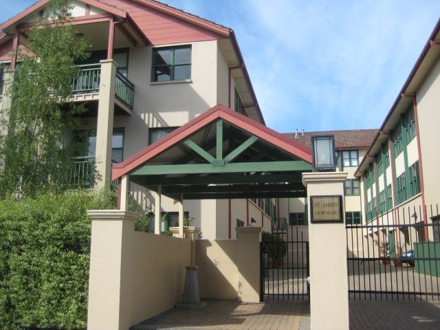 3 bedrooms Apartment / Unit / Flat in 5/10 Wyuna Avenue HAWTHORN VIC, 3122