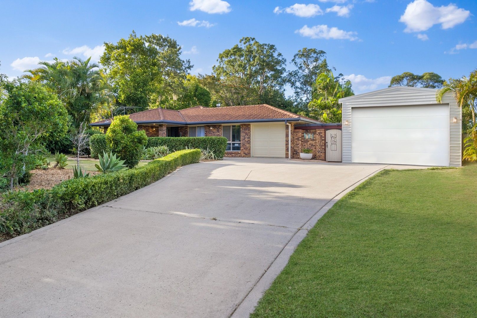 4 bedrooms House in 28 Camphor Court BURPENGARY EAST QLD, 4505