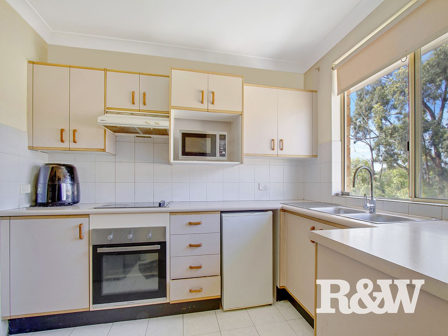 23/3 Riverpark Drive, Liverpool NSW 2170, Image 2