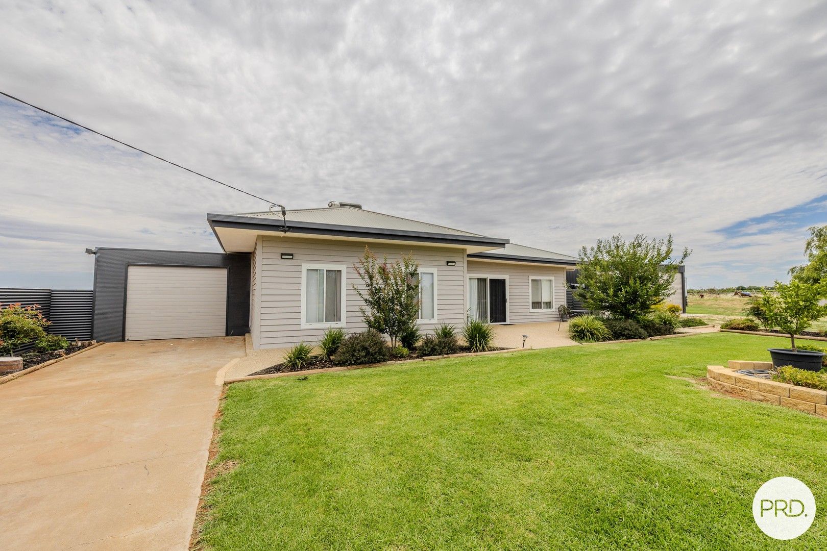 3 bedrooms House in 41 Rodwells Road BIRDWOODTON VIC, 3505