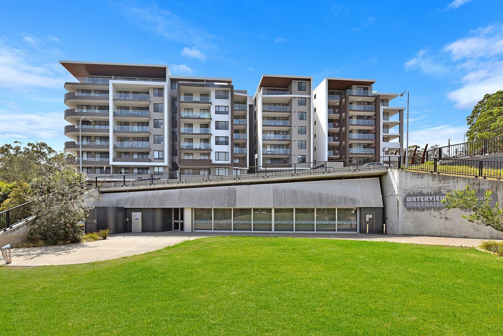 2 bedrooms Apartment / Unit / Flat in 413/2 Waterview Drive LANE COVE NSW, 2066