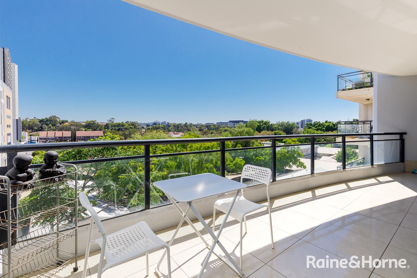 2 bedrooms Apartment / Unit / Flat in 18/26-30 Hassall Street PARRAMATTA NSW, 2150