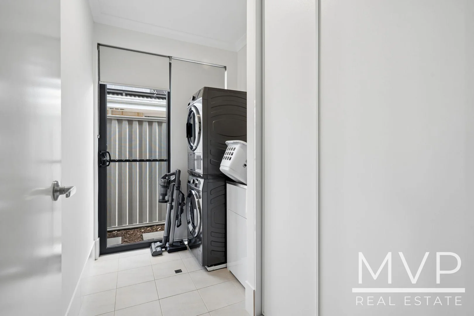 Additional image 19 of 39 Lake Street, Rockingham WA 6168