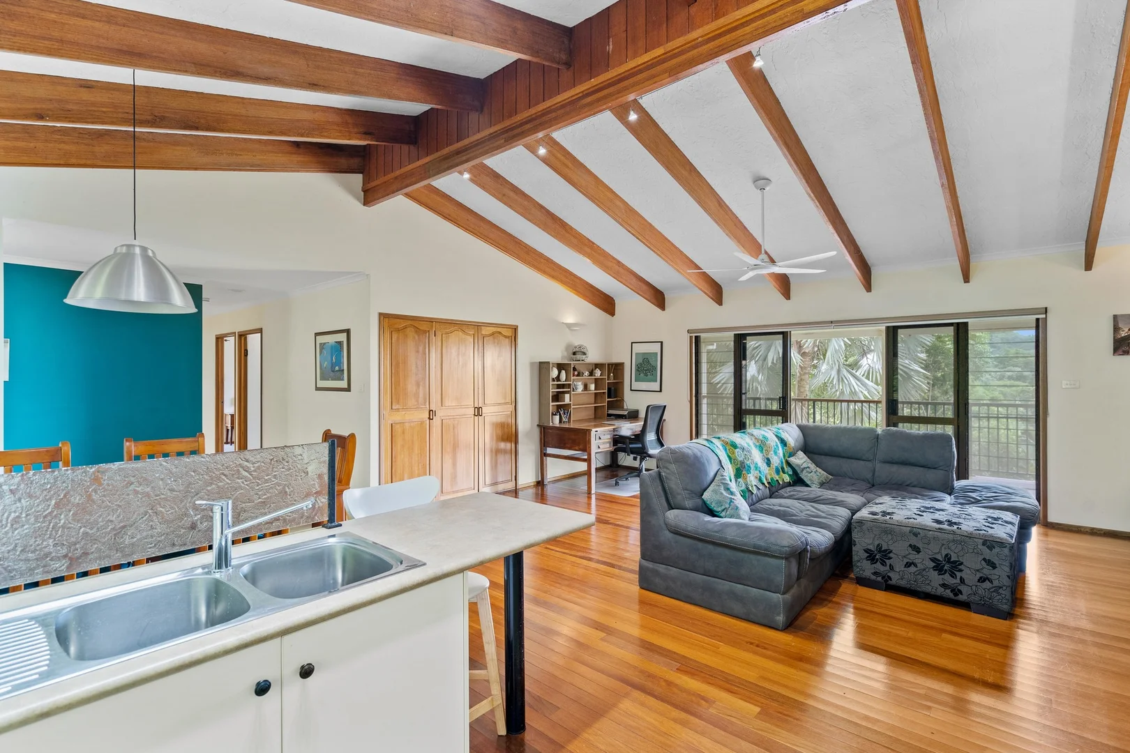 Additional image 6 of 32 Jarda Street, Smithfield QLD 4878