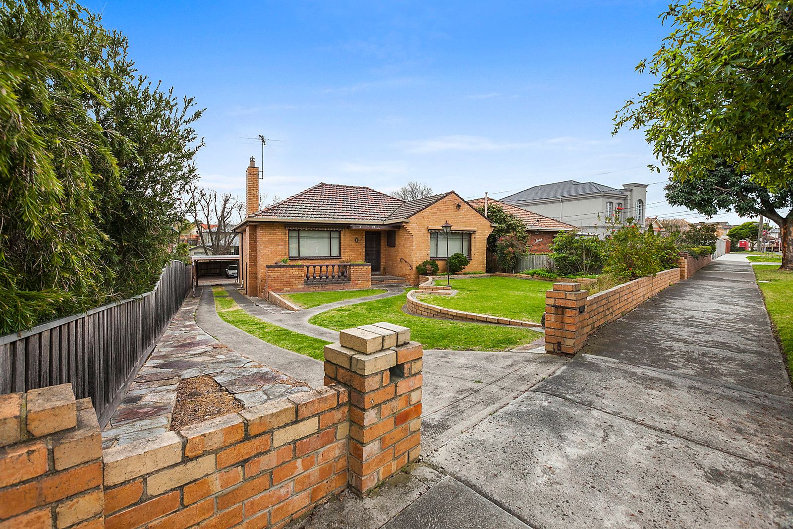 17 Houston Avenue, Strathmore VIC 3041, Image 1