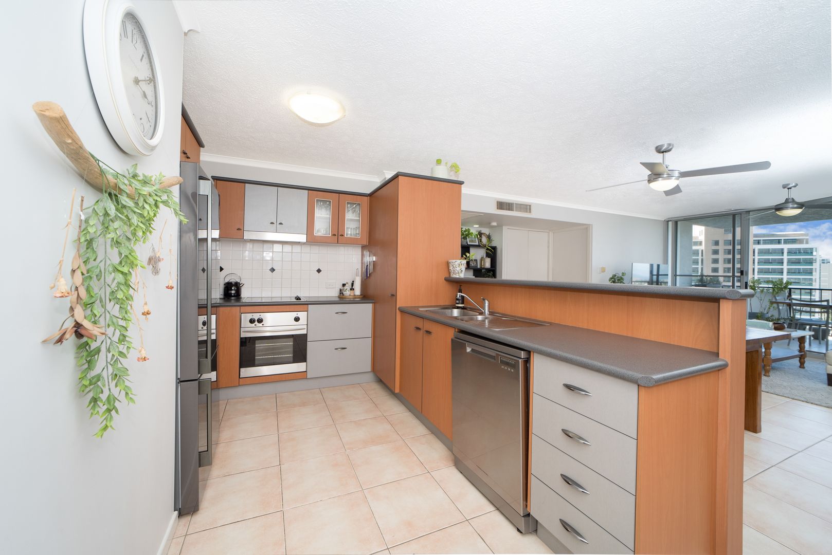 35/209 Wills Street, Townsville City QLD 4810, Image 2