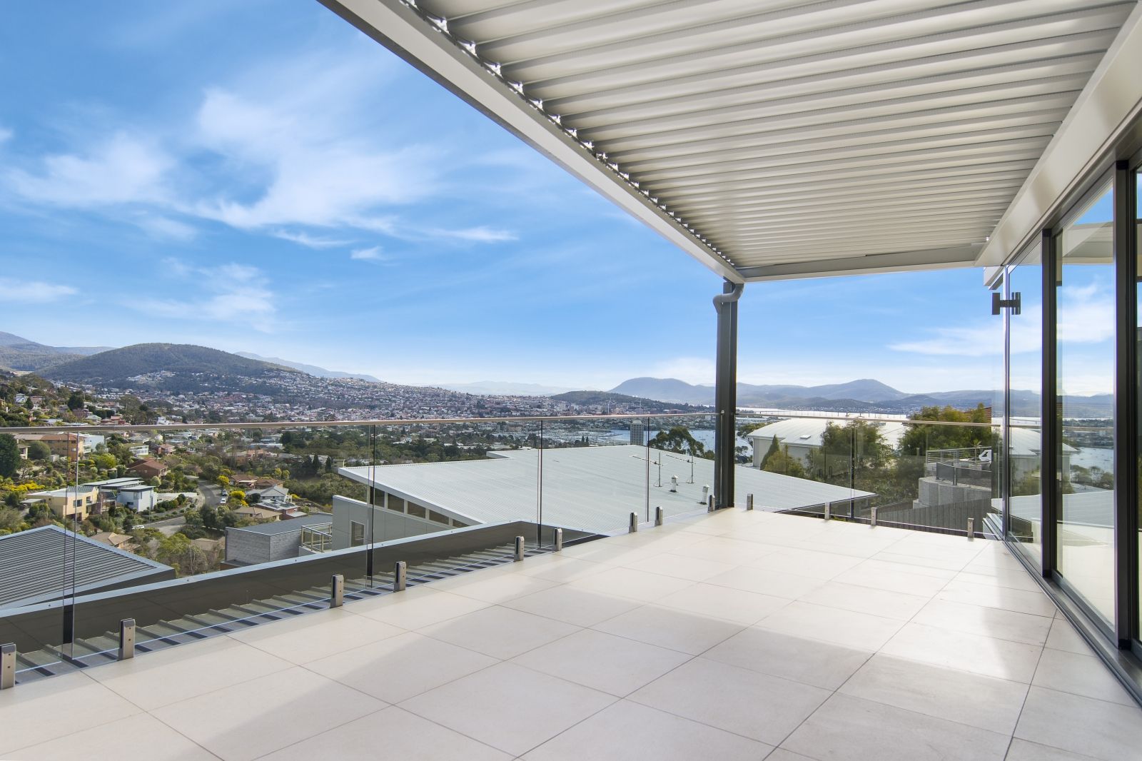 2/14 Aotea Road, Sandy Bay TAS 7005, Image 2