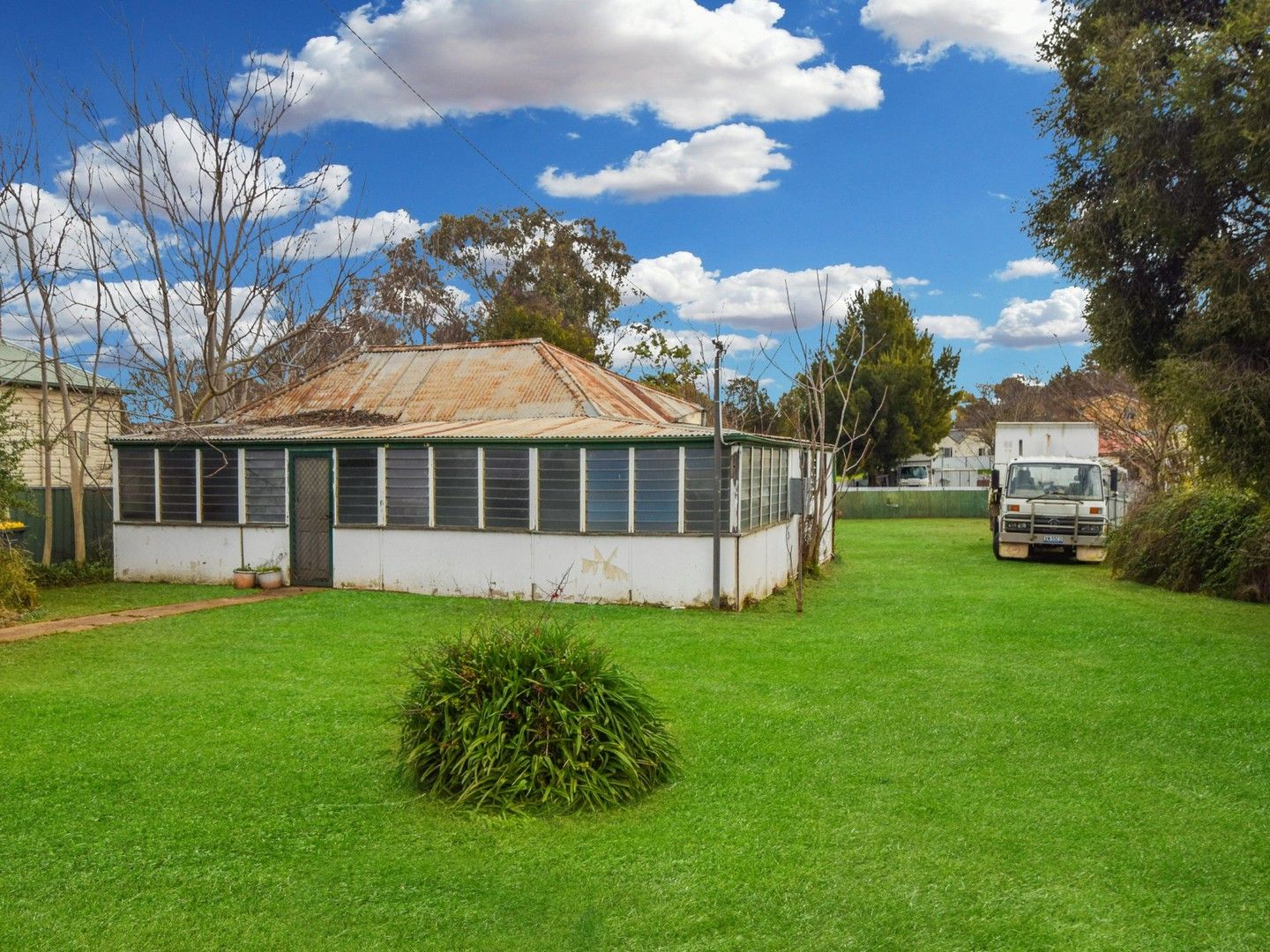 2 bedrooms House in 13 Stoneridge Street YOUNG NSW, 2594