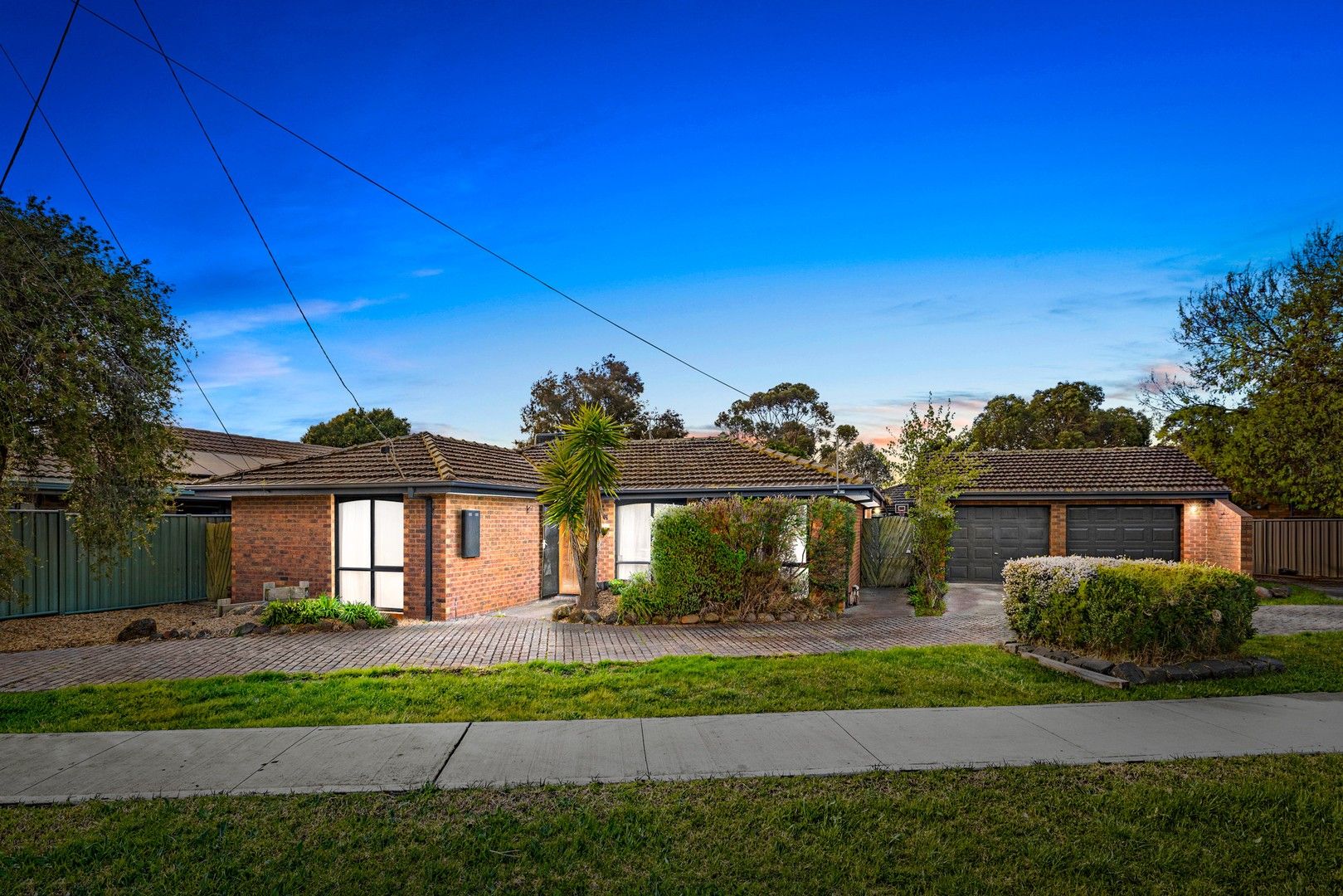 4 bedrooms House in 5 Bentley Crescent HOPPERS CROSSING VIC, 3029