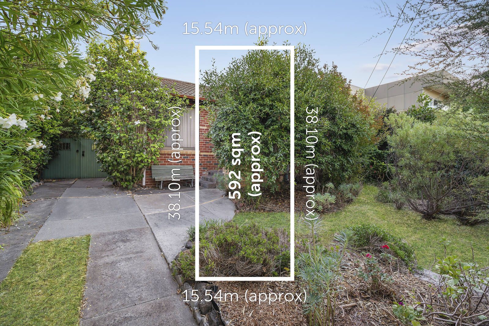 10 James Crescent, Hampton VIC 3188, Image 0