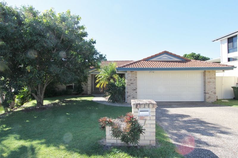 4 bedrooms House in 7 Manoora Place ASHMORE QLD, 4214