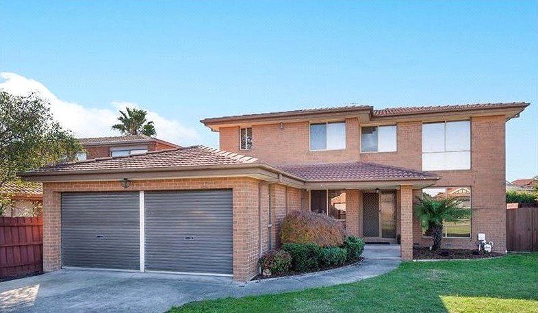 4 bedrooms House in 12 Spaniel Court MILL PARK VIC, 3082