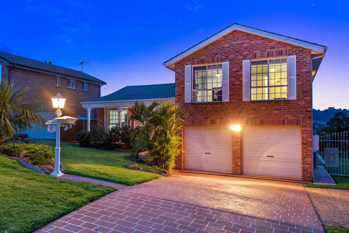 8 Garonne Street, Kearns NSW 2558, Image 1