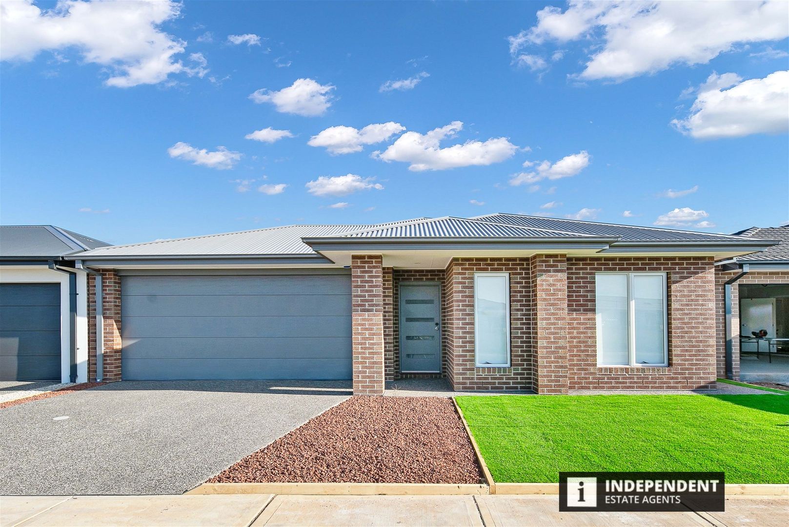 33 Mcculloch Street, Melton South VIC 3338, Image 1