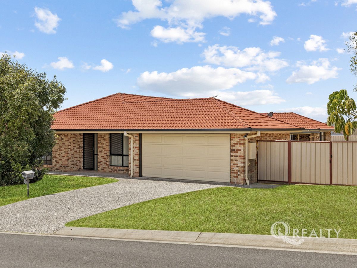 4 bedrooms House in 15 Saint Aubins Drive BRASSALL QLD, 4305