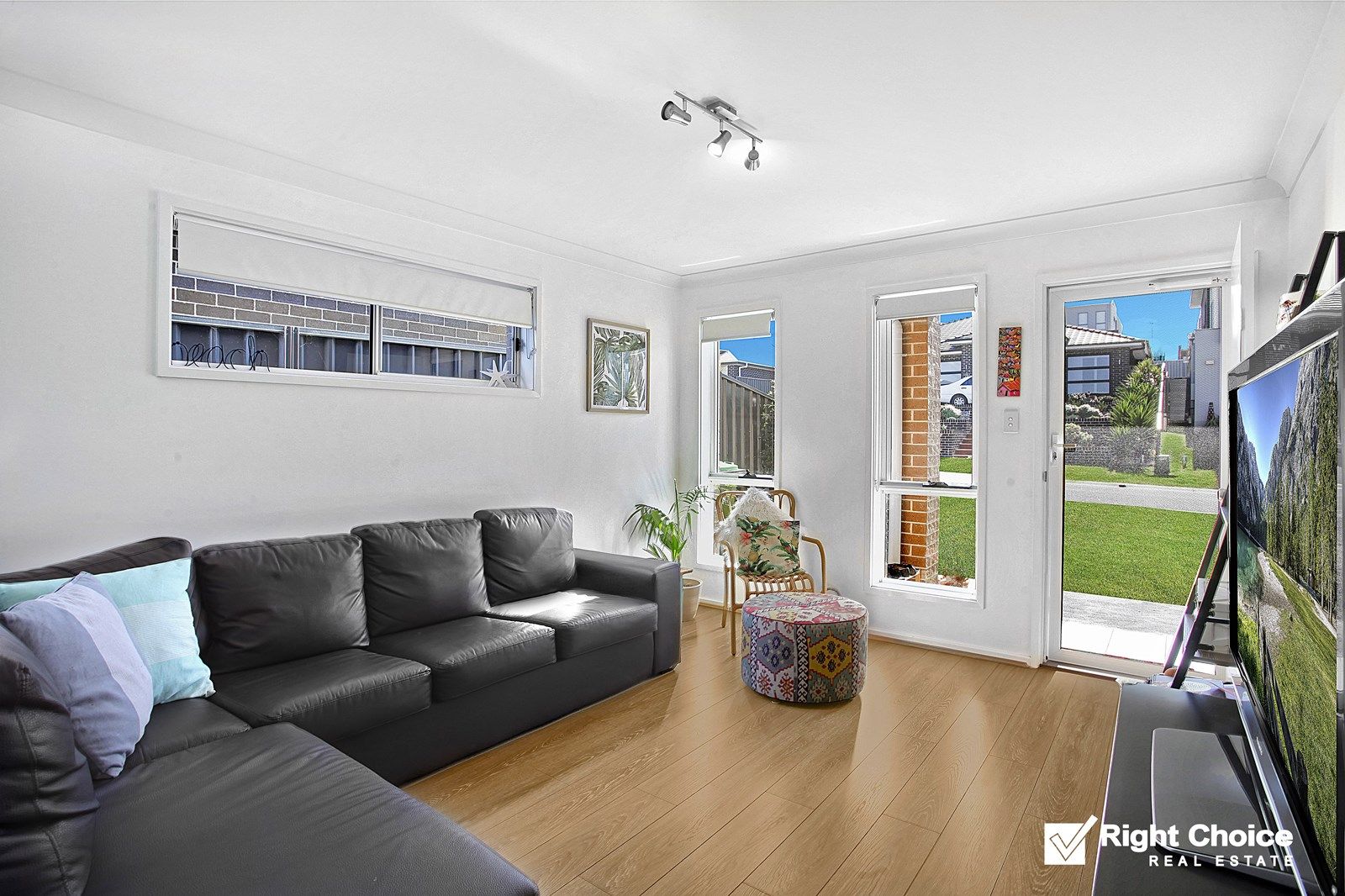 24 Elizabeth Circuit, Flinders NSW 2529, Image 1