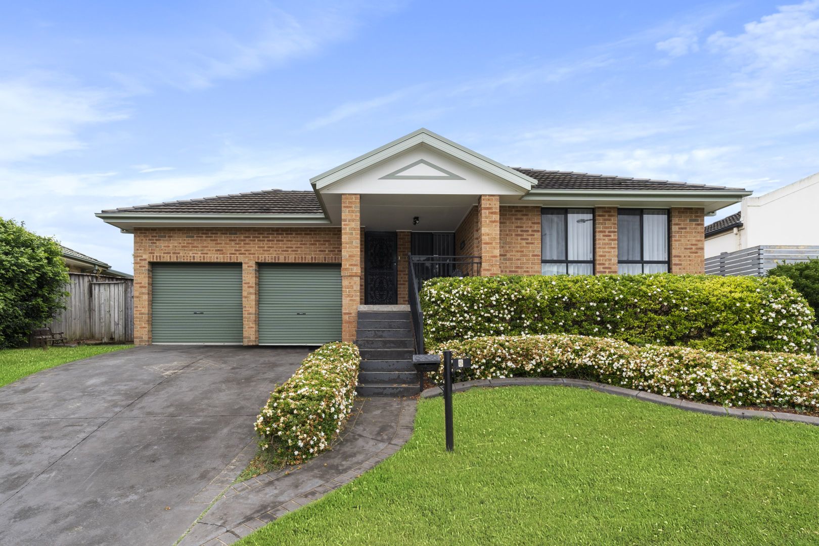 5 Quarters Place, Currans Hill NSW 2567