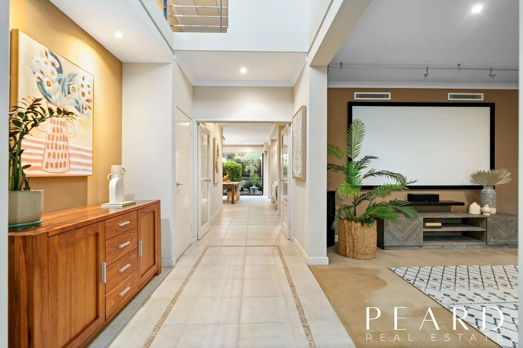 16 Plumosa Mews, Duncraig WA 6023