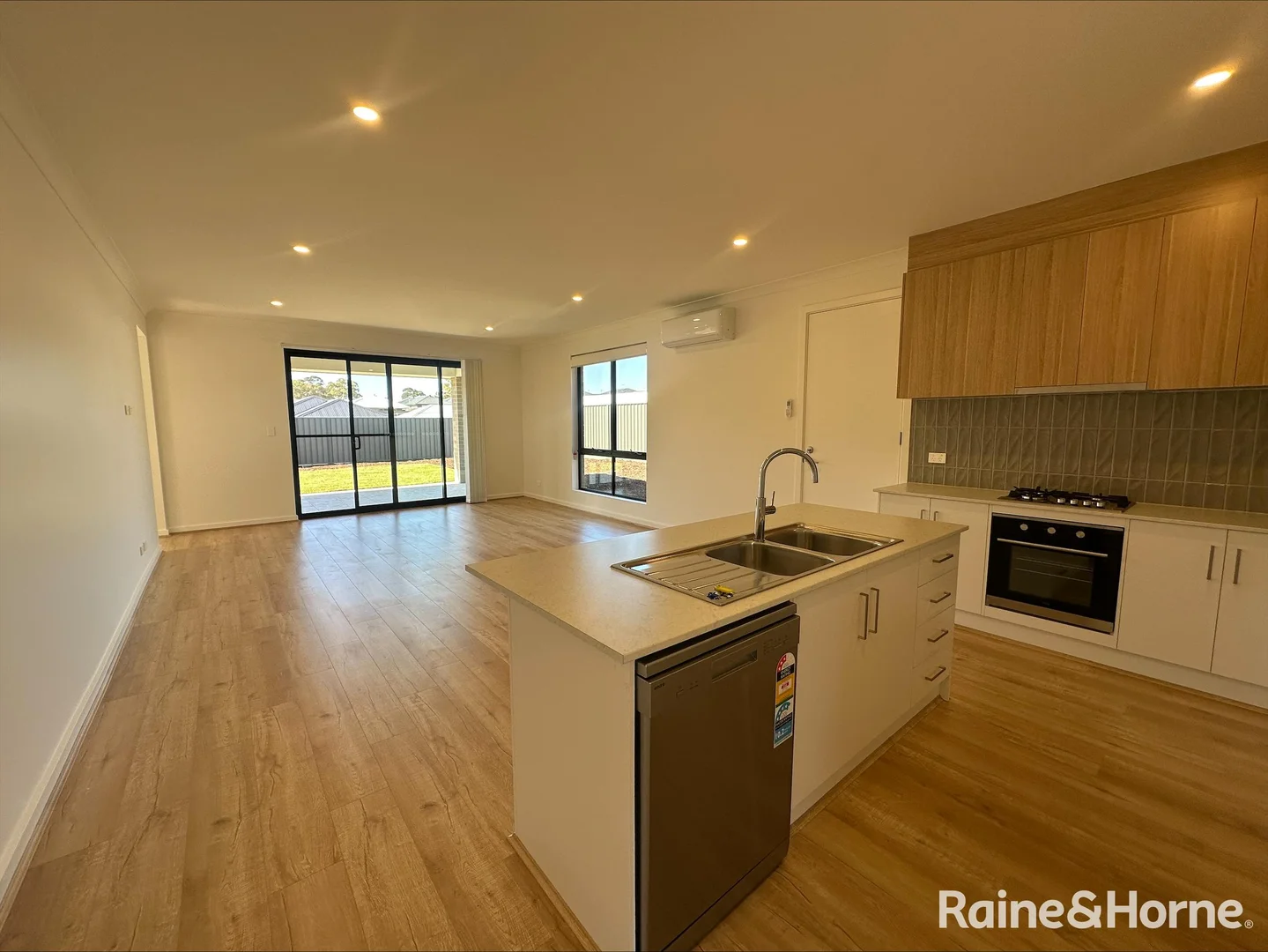 Additional image 6 of 14 Maroon Way, Mount Barker SA 5251